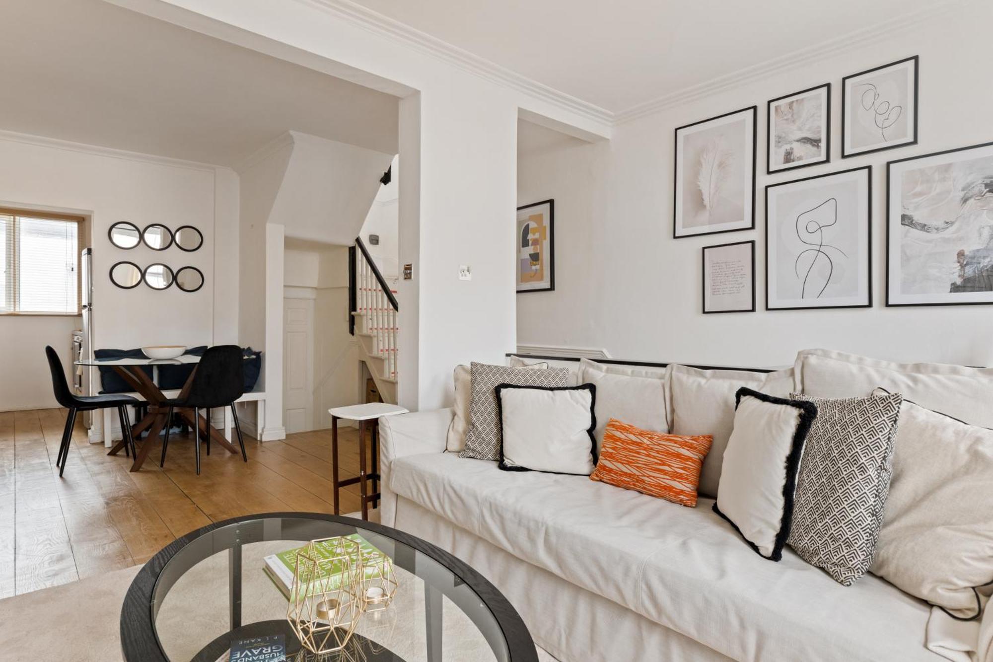 Knightsbridge Residences By Dena Elite Collection London Room photo